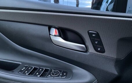 Hyundai Santa Fe IV, 2018 год, 2 590 000 рублей, 30 фотография