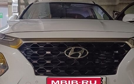 Hyundai Santa Fe IV, 2018 год, 2 590 000 рублей, 40 фотография