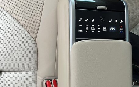 Toyota Camry, 2018 год, 2 750 000 рублей, 12 фотография