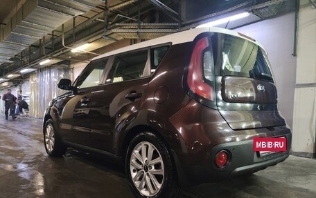 KIA Soul II рестайлинг, 2017 год, 1 780 000 рублей, 6 фотография