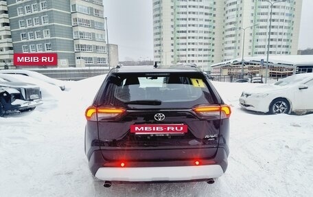 Toyota RAV4, 2023 год, 3 990 000 рублей, 6 фотография