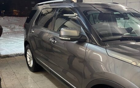 Ford Explorer VI, 2013 год, 1 250 000 рублей, 5 фотография