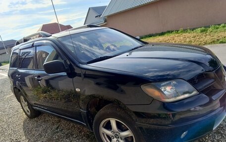 Mitsubishi Outlander III рестайлинг 3, 2003 год, 720 000 рублей, 2 фотография