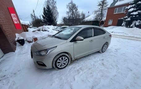 Hyundai Solaris II рестайлинг, 2019 год, 750 000 рублей, 3 фотография