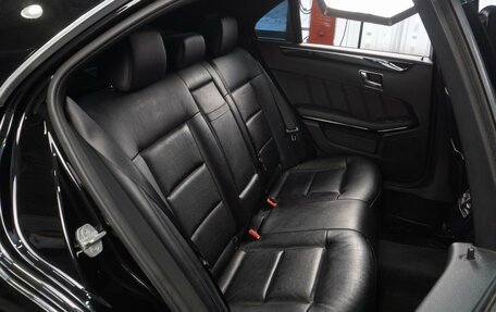 Mercedes-Benz E-Класс, 2011 год, 2 250 000 рублей, 7 фотография