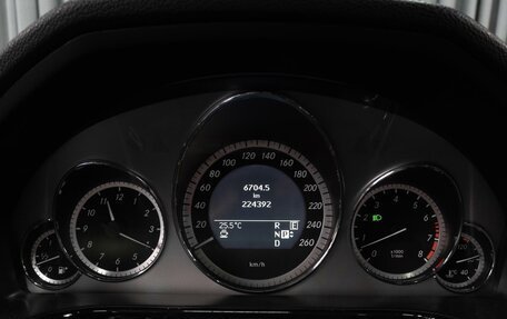 Mercedes-Benz E-Класс, 2011 год, 2 250 000 рублей, 15 фотография