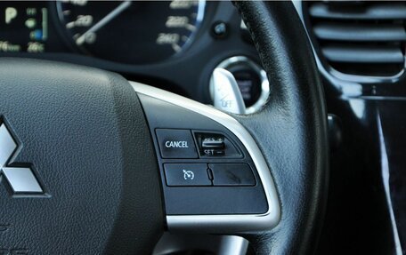 Mitsubishi Outlander III рестайлинг 3, 2014 год, 1 499 000 рублей, 20 фотография