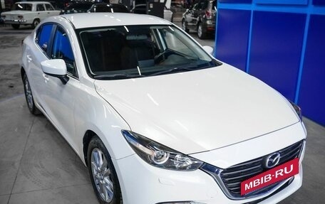 Mazda 3, 2018 год, 1 680 000 рублей, 21 фотография