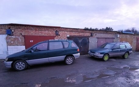 Nissan Wingroad I, 1998 год, 320 000 рублей, 4 фотография