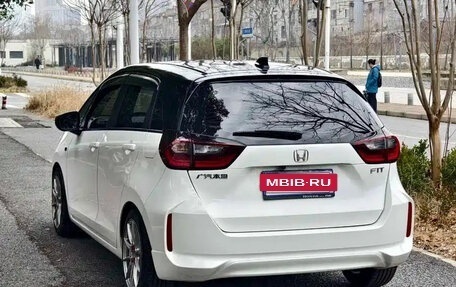 Honda Fit, 2022 год, 1 355 123 рублей, 5 фотография