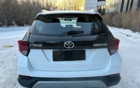 Toyota Yaris XP150 рестайлинг, 2022 год, 1 250 000 рублей, 5 фотография