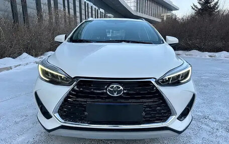 Toyota Yaris XP150 рестайлинг, 2022 год, 1 250 000 рублей, 2 фотография