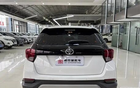 Toyota Yaris XP150 рестайлинг, 2022 год, 1 508 586 рублей, 5 фотография