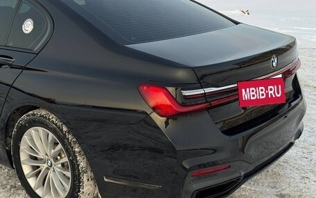 BMW 7 серия, 2019 год, 4 299 000 рублей, 15 фотография