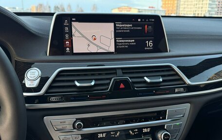 BMW 7 серия, 2019 год, 4 299 000 рублей, 28 фотография