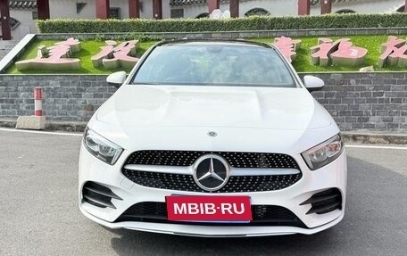 Mercedes-Benz A-Класс, 2021 год, 2 400 000 рублей, 2 фотография