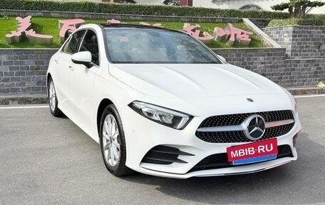 Mercedes-Benz A-Класс, 2021 год, 2 400 000 рублей, 3 фотография