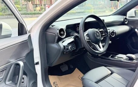 Mercedes-Benz A-Класс, 2021 год, 2 400 000 рублей, 8 фотография