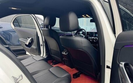 Mercedes-Benz A-Класс, 2021 год, 2 400 000 рублей, 10 фотография