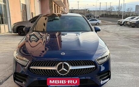 Mercedes-Benz A-Класс, 2021 год, 2 400 000 рублей, 2 фотография