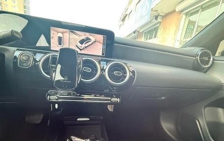 Mercedes-Benz A-Класс, 2021 год, 2 400 000 рублей, 11 фотография