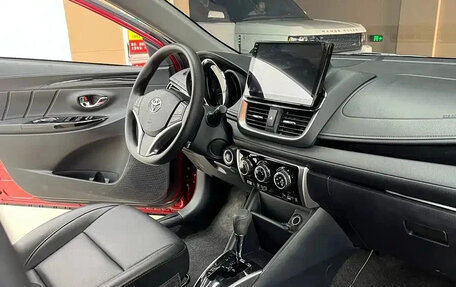 Toyota Yaris XP150 рестайлинг, 2022 год, 1 250 001 рублей, 7 фотография