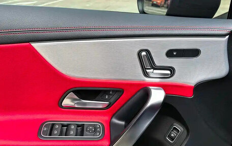 Mercedes-Benz A-Класс, 2022 год, 1 950 001 рублей, 13 фотография