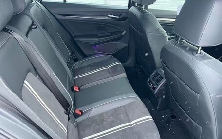 Volkswagen Golf VIII, 2023 год, 1 950 000 рублей, 8 фотография