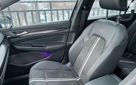 Volkswagen Golf VIII, 2023 год, 1 950 000 рублей, 10 фотография