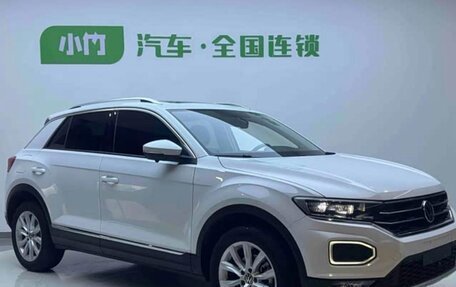 Volkswagen T-Roc I, 2022 год, 1 292 000 рублей, 1 фотография