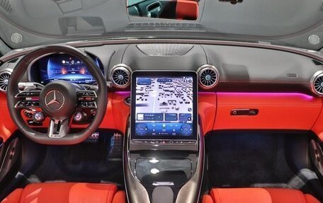 Mercedes-Benz SL-Класс AMG, 2025 год, 19 500 000 рублей, 16 фотография
