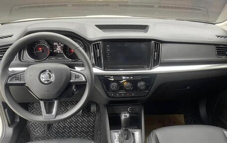 Skoda Kamiq I, 2022 год, 1 300 000 рублей, 5 фотография