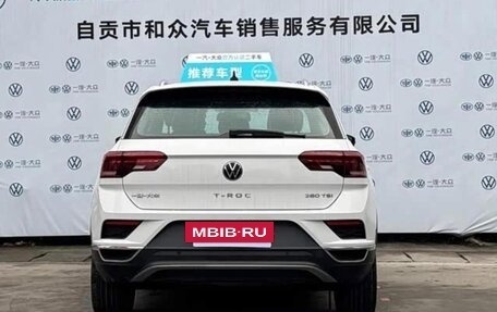 Volkswagen T-Roc I, 2022 год, 1 312 000 рублей, 6 фотография