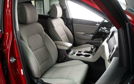 KIA Sportage IV рестайлинг, 2020 год, 2 399 000 рублей, 8 фотография