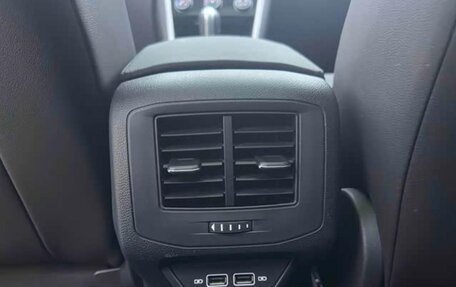 Volkswagen T-Roc I, 2022 год, 1 292 000 рублей, 13 фотография