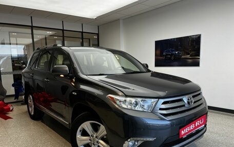 Toyota Highlander III, 2012 год, 2 200 000 рублей, 4 фотография