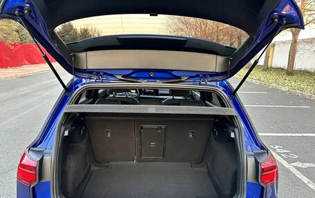 Volkswagen Golf VIII, 2022 год, 1 690 004 рублей, 8 фотография