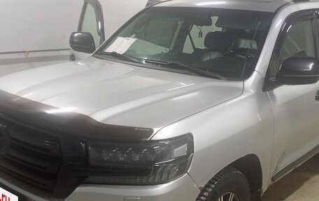 Toyota Land Cruiser 200, 2011 год, 2 300 000 рублей, 5 фотография