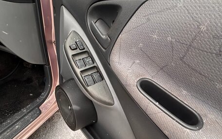 Toyota Vitz, 2000 год, 310 000 рублей, 13 фотография