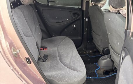 Toyota Vitz, 2000 год, 310 000 рублей, 17 фотография