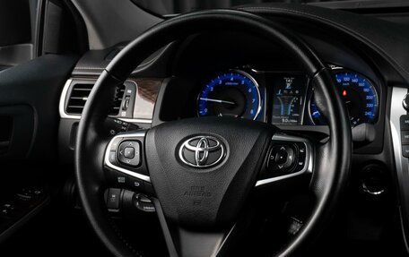 Toyota Camry, 2017 год, 2 349 000 рублей, 22 фотография