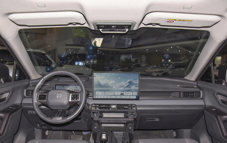 Toyota RAV4, 2026 год, 4 670 707 рублей, 9 фотография