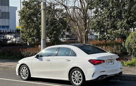 Mercedes-Benz A-Класс, 2022 год, 1 720 001 рублей, 4 фотография