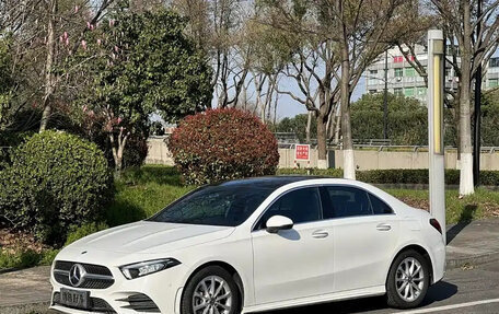 Mercedes-Benz A-Класс, 2022 год, 1 720 001 рублей, 5 фотография