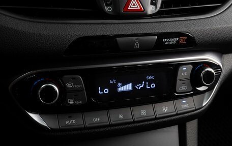 Hyundai i30 III, 2019 год, 1 999 000 рублей, 16 фотография