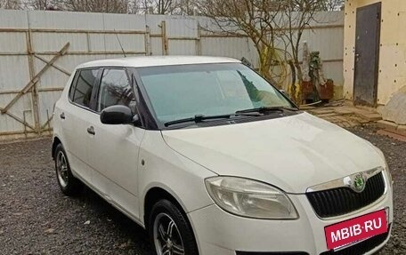 Skoda Fabia II, 2009 год, 410 000 рублей, 2 фотография
