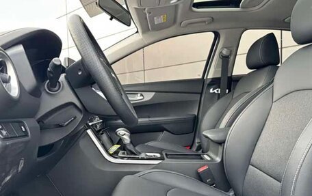 KIA K3, 2022 год, 1 340 000 рублей, 10 фотография