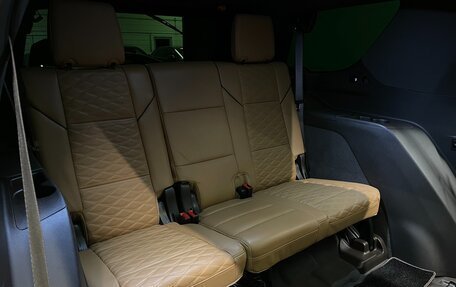 Cadillac Escalade V, 2023 год, 13 500 000 рублей, 26 фотография