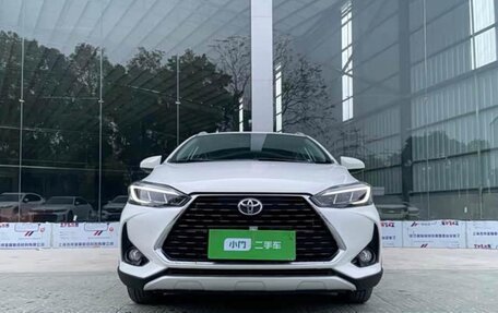 Toyota Yaris XP150 рестайлинг, 2022 год, 1 045 000 рублей, 2 фотография