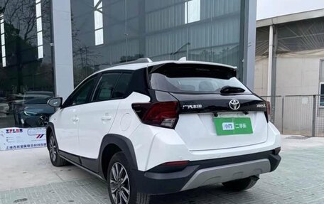 Toyota Yaris XP150 рестайлинг, 2022 год, 1 045 000 рублей, 5 фотография